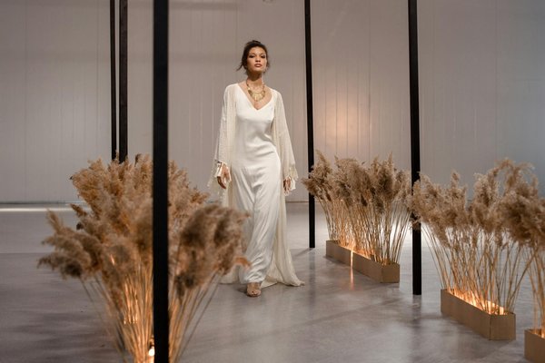 Step Lightly: Essential Tips for Selecting Perfect Footwear for Exploring Cobblestone Streets in Charming UK Towns